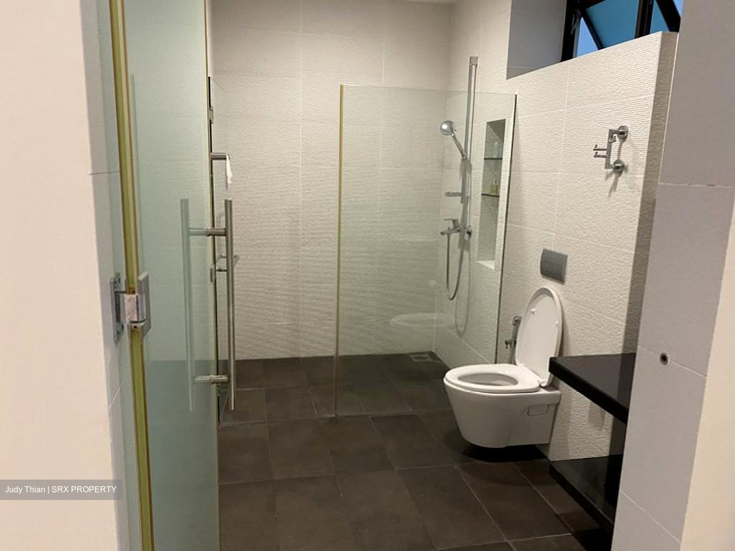 Sembawang Hills Estate (D20), Terrace #285590631